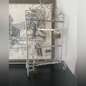 Silver Tone Jewelry Stand & Holder